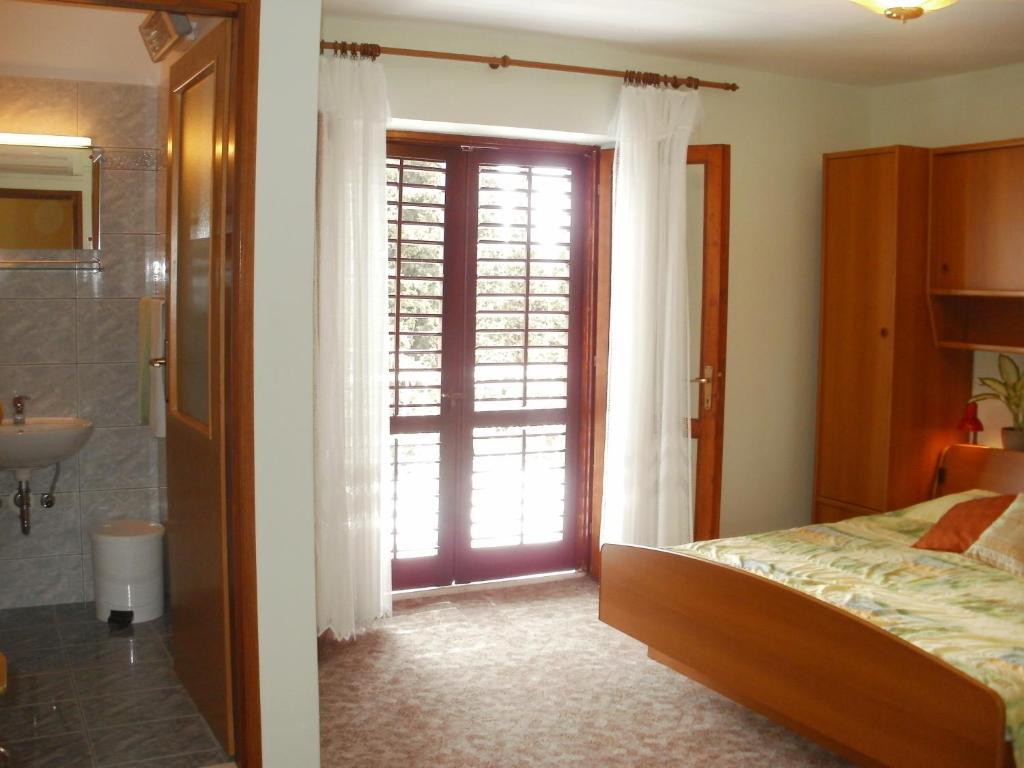 Antun Mozara Family House Acomodação com café da manhã Slano Quarto foto