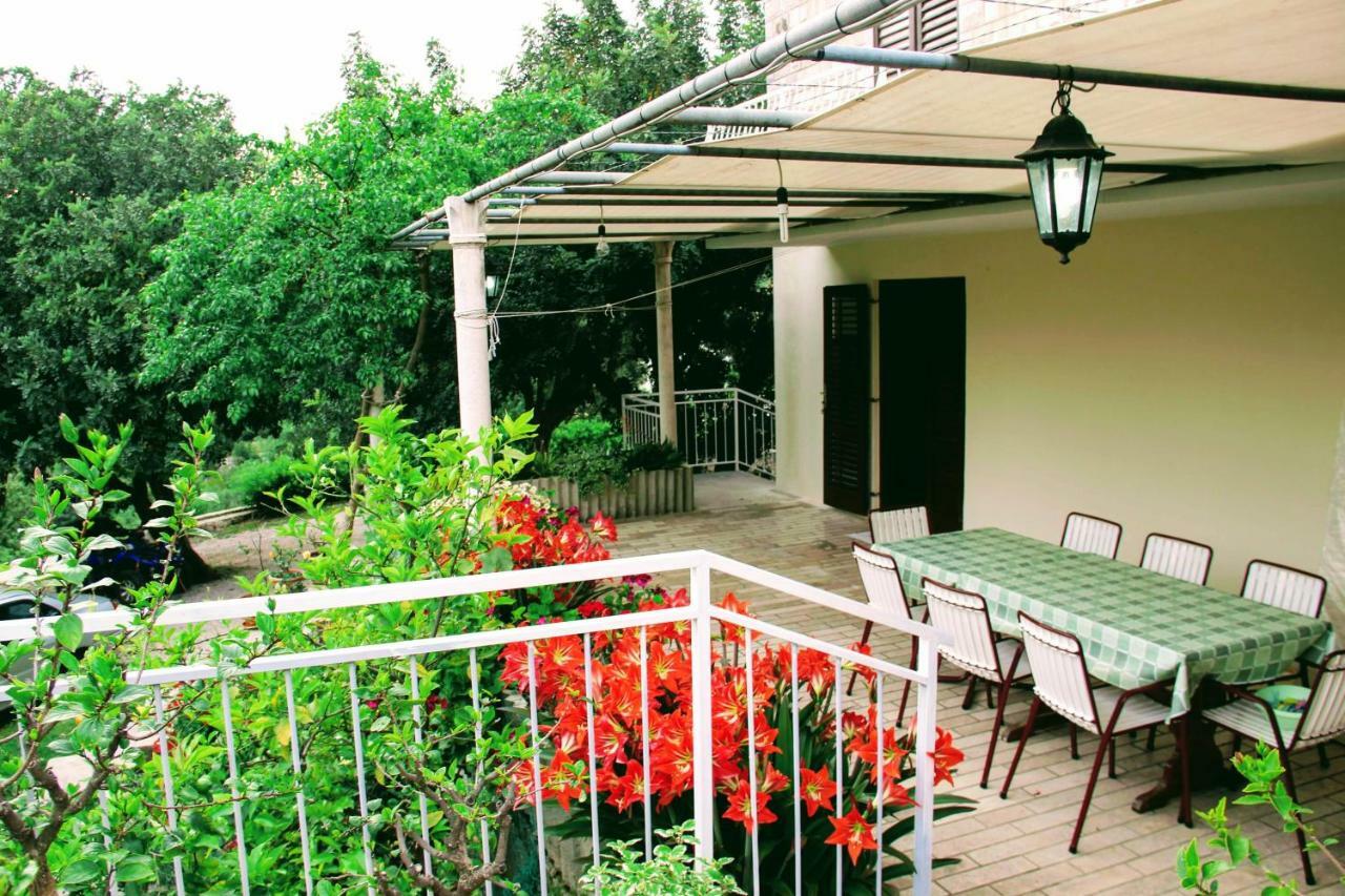 Antun Mozara Family House Acomodação com café da manhã Slano Exterior foto